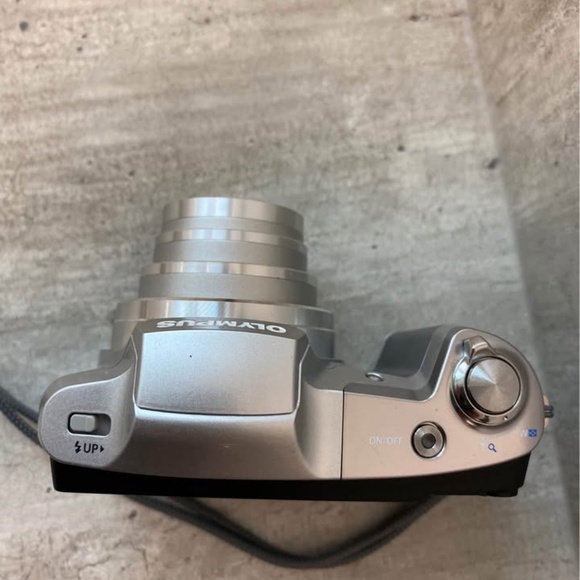 OLYMPUS Stylus SZ-16 Digital Camera - 16 Megapixel - 24x Zoom - Picture 4 of 8